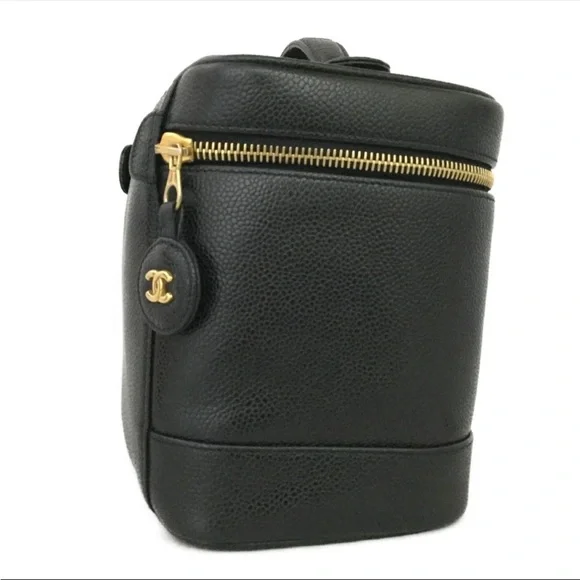 AUTH Black Chanel CC Leather Grained Calfskin Vanity Bag - Picture 2 of 14